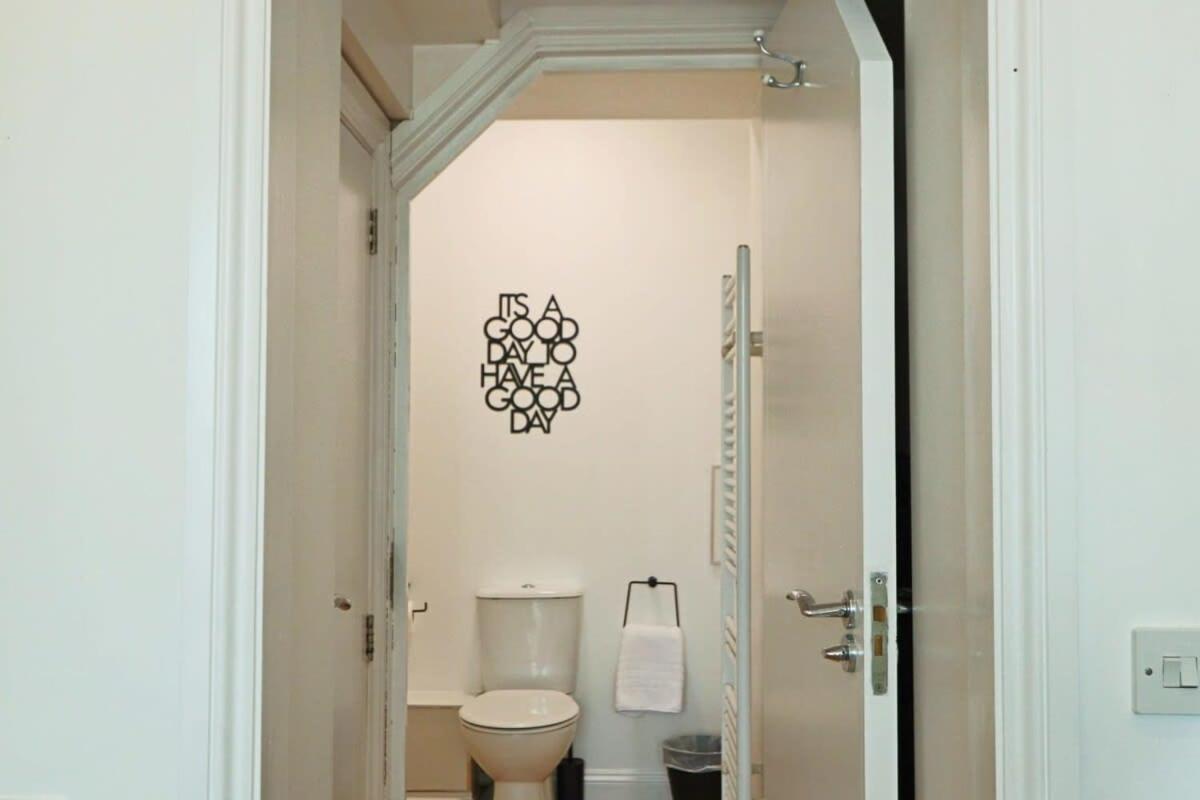 Lovely Salisbury 1 Bedroom Flat Apartamento Bristol